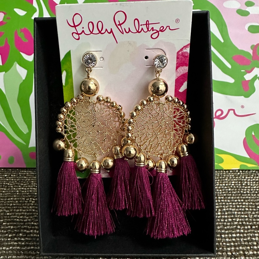 NWT Lilly Pulitzer Sea Creature earrings in Amarena Cherry retail $58